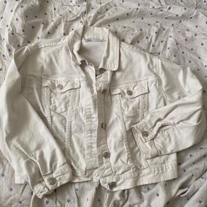 Zara denim jacket in white